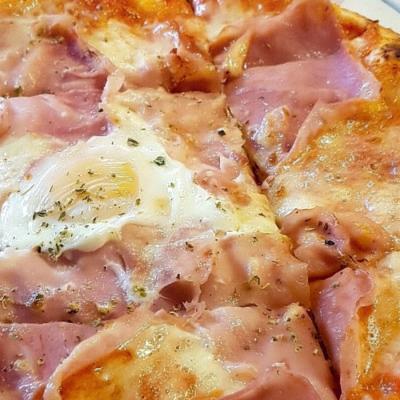 Pizza Bismark